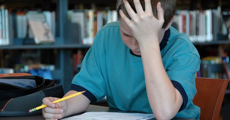 El Estrés en la Adolescencia: ¿Por Qué Sientes que el Mundo se te Viene Encima?